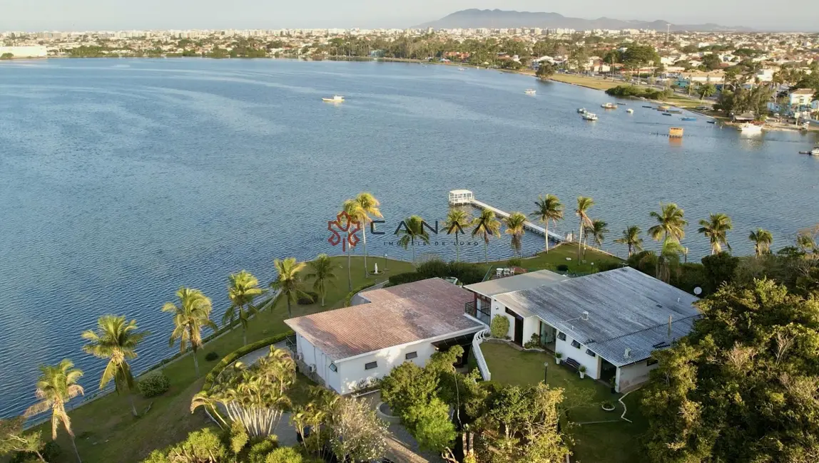 Casa com 5 quartos à venda, 841m2 em Palmeiras, Cabo Frio - RJ - imagem 2 Foto 2 de Casa com 5 quartos à venda, 841m2 em Palmeiras, Cabo Frio - RJ