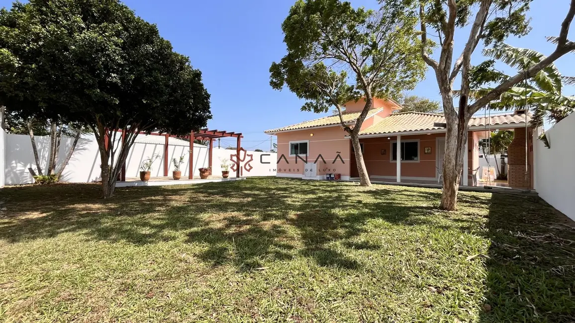 Foto 2 de Casa de Condomínio com 3 quartos à venda, 137m2 em Armacao Dos Buzios - RJ