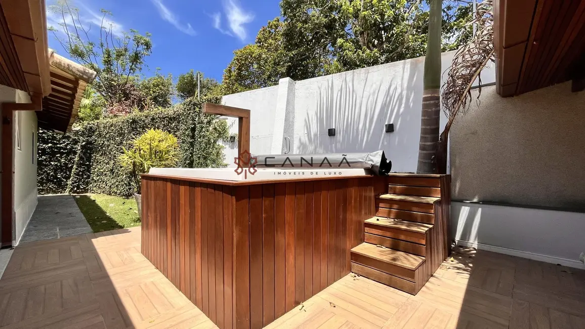 Foto 3 de Casa de Condomínio com 4 quartos à venda, 150m2 em Armacao Dos Buzios - RJ