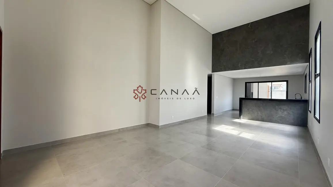 Casa de Condomínio com 3 quartos à venda, 182m2 em Ogiva, Cabo Frio - RJ - imagem 4 Foto 4 de Casa de Condomínio com 3 quartos à venda, 182m2 em Ogiva, Cabo Frio - RJ