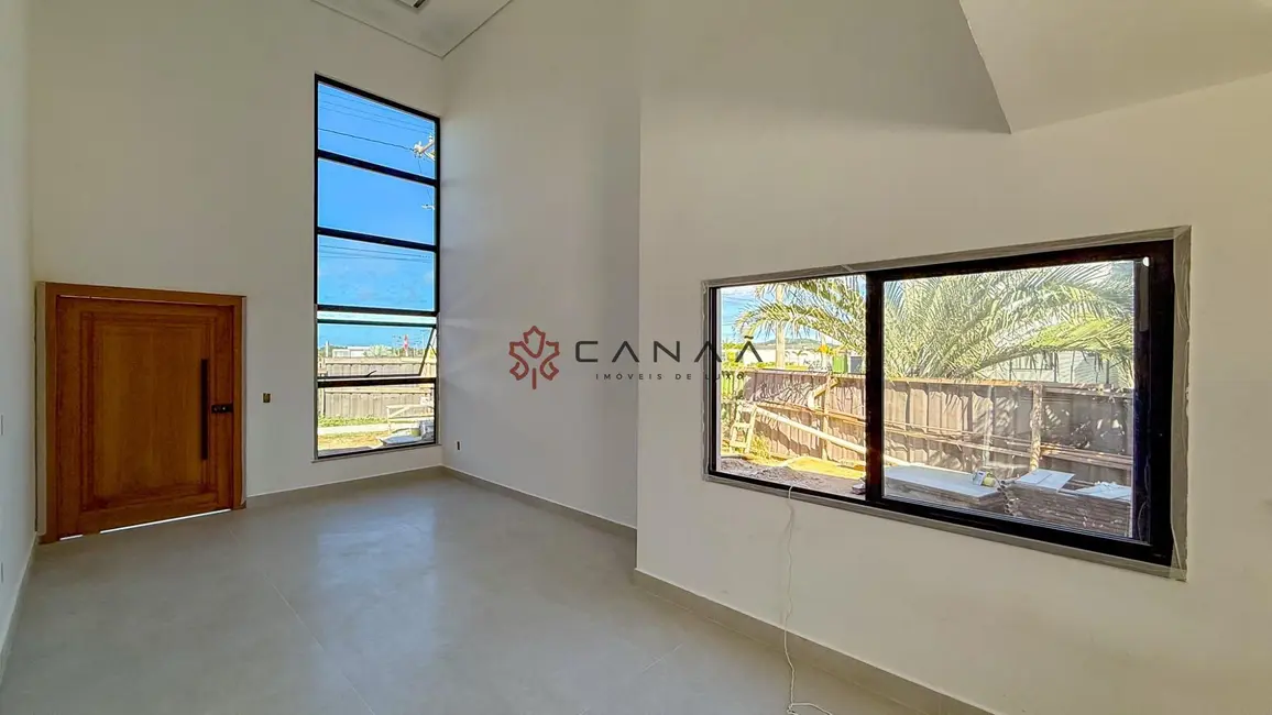 Foto 5 de Casa de Condomínio com 4 quartos à venda, 200m2 em Ogiva, Cabo Frio - RJ