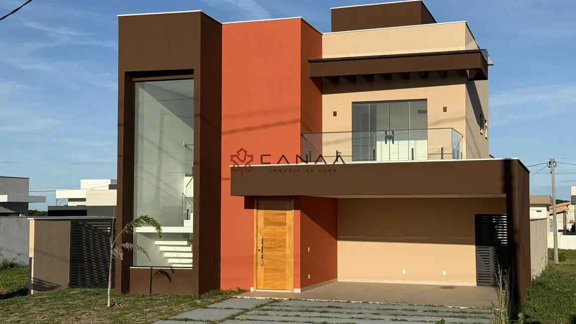 Foto 1 de Casa de Condomínio com 3 quartos à venda, 250m2 em Ogiva, Cabo Frio - RJ