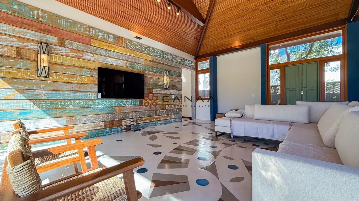 Foto 9 de Casa com 5 quartos à venda, 550m2 em Armacao Dos Buzios - RJ