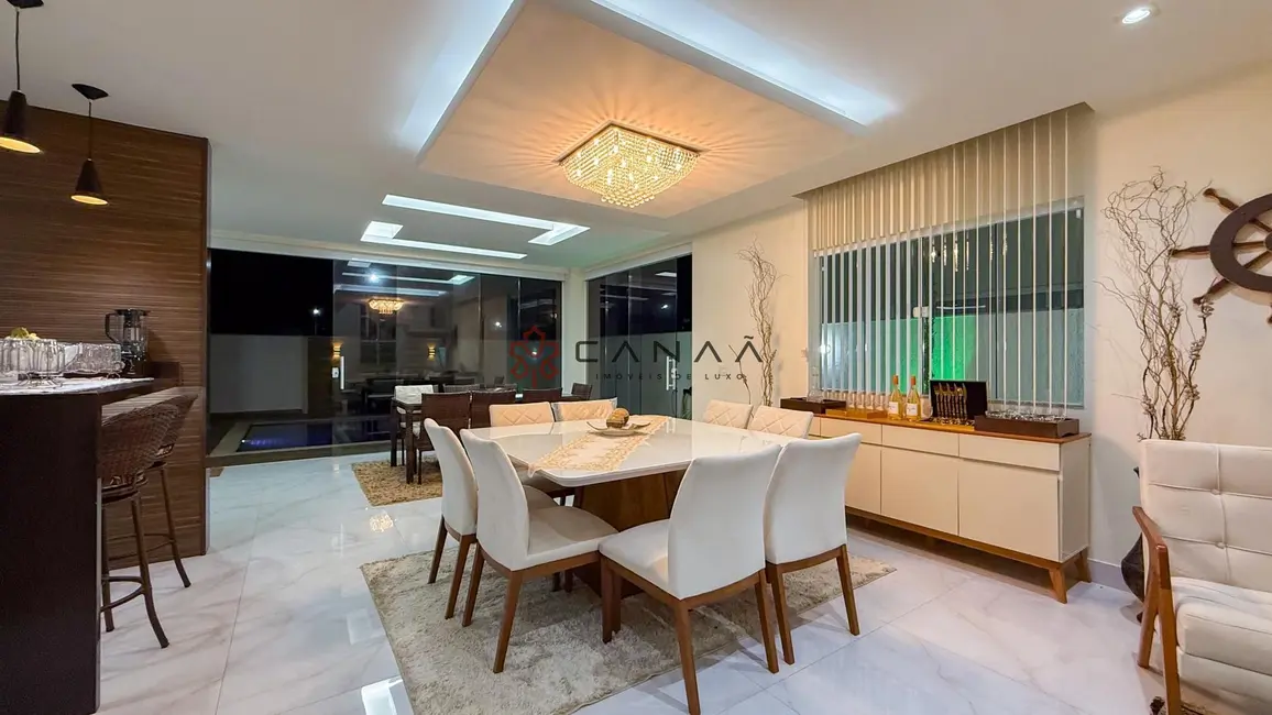 Casa de Condomínio com 5 quartos à venda, 400m2 em Ogiva, Cabo Frio - RJ - imagem 6 Foto 6 de Casa de Condomínio com 5 quartos à venda, 400m2 em Ogiva, Cabo Frio - RJ