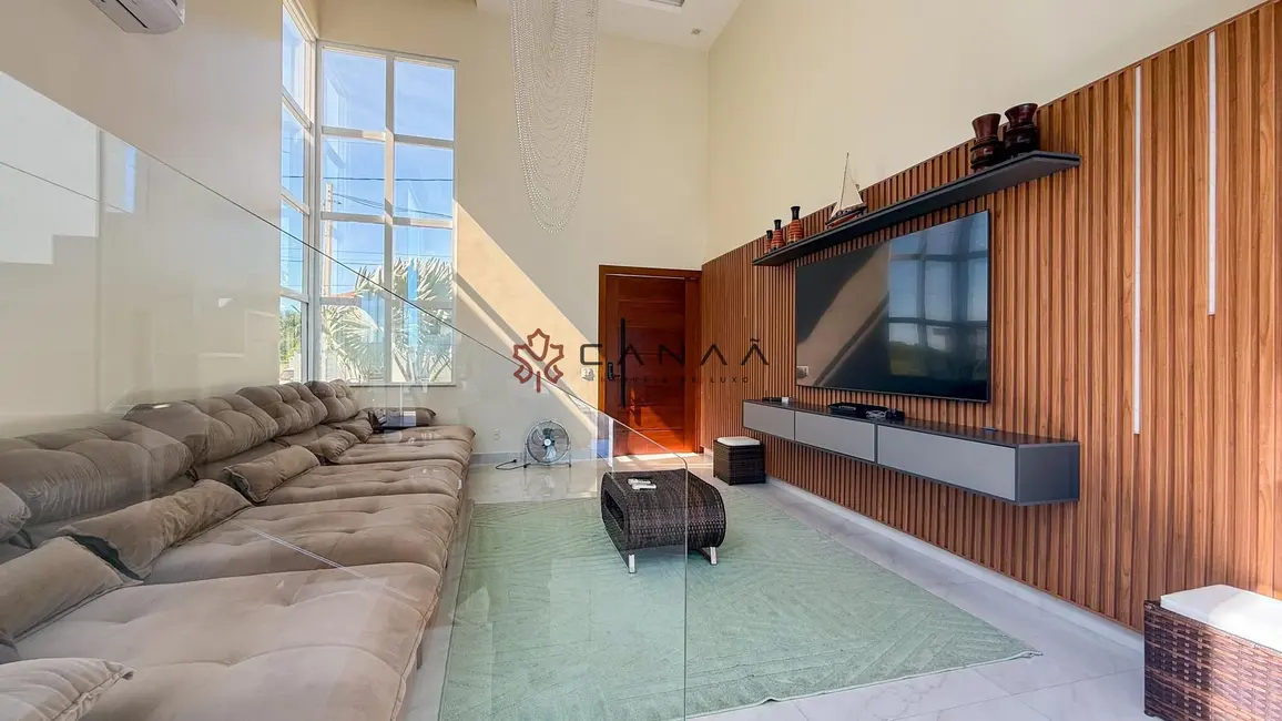 Casa de Condomínio com 5 quartos à venda, 400m2 em Ogiva, Cabo Frio - RJ - imagem 4 Foto 4 de Casa de Condomínio com 5 quartos à venda, 400m2 em Ogiva, Cabo Frio - RJ