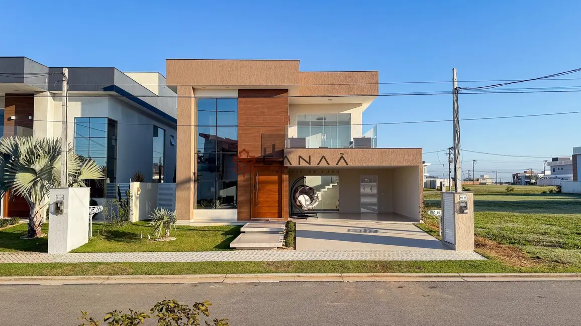 Foto 1 de Casa de Condomínio com 4 quartos à venda, 400m2 em Ogiva, Cabo Frio - RJ
