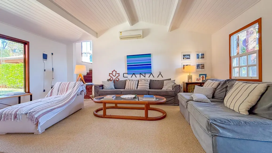 Foto 7 de Casa com 6 quartos à venda, 330m2 em Armacao Dos Buzios - RJ