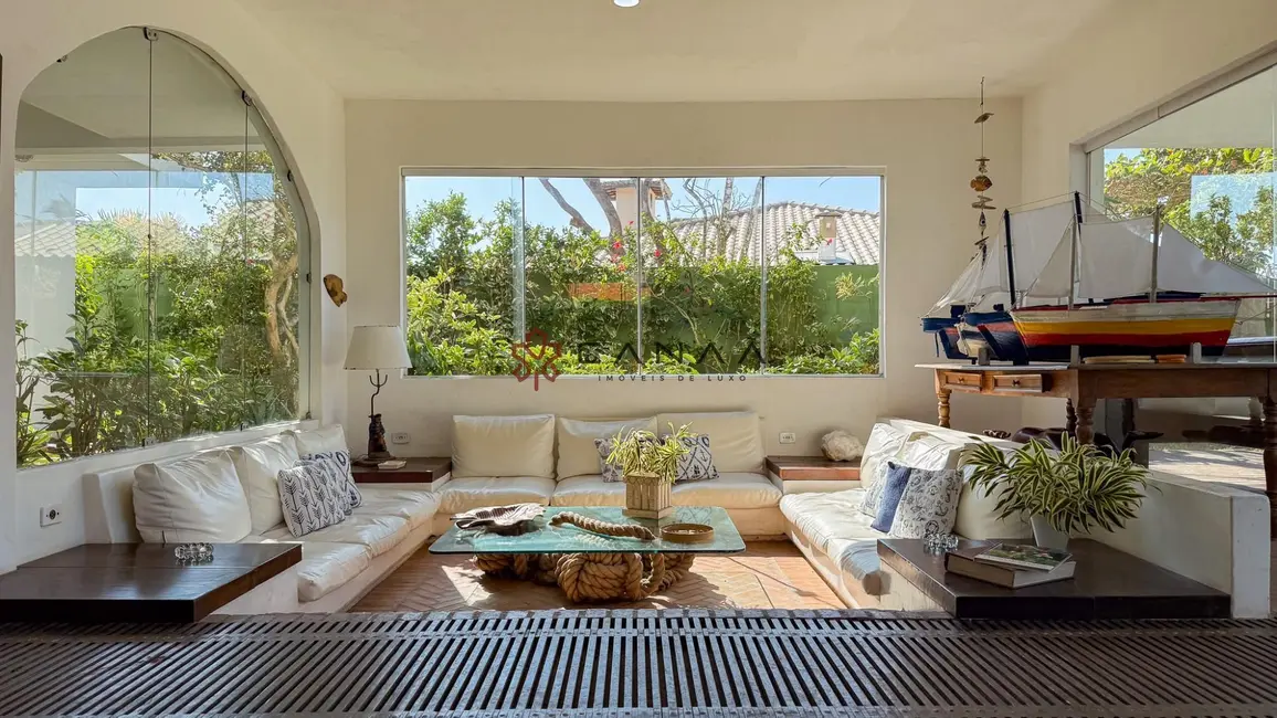 Foto 9 de Casa com 6 quartos à venda, 450m2 em Armacao Dos Buzios - RJ