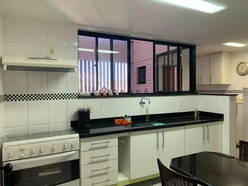Foto 3 de Apartamento com 3 quartos à venda, 110m2 em Algodoal, Cabo Frio - RJ