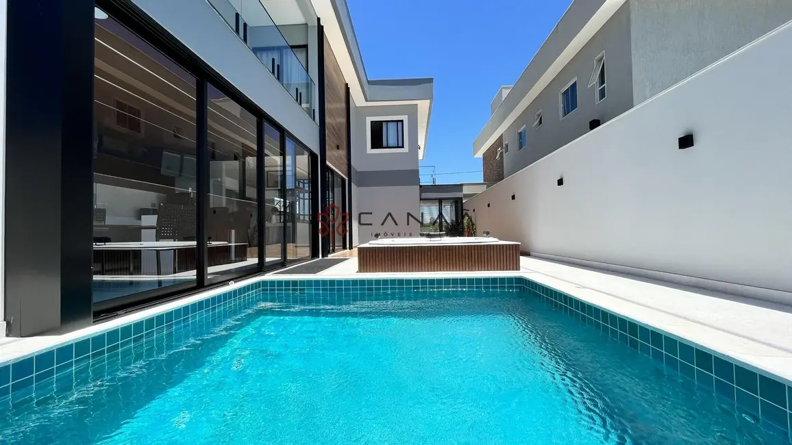 Foto 6 de Casa de Condomínio com 3 quartos à venda, 310m2 em Ogiva, Cabo Frio - RJ