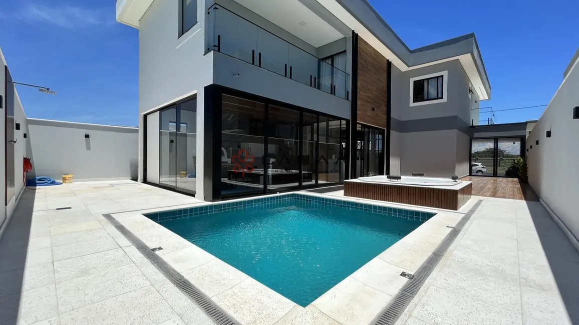 Foto 9 de Casa de Condomínio com 3 quartos à venda, 310m2 em Ogiva, Cabo Frio - RJ