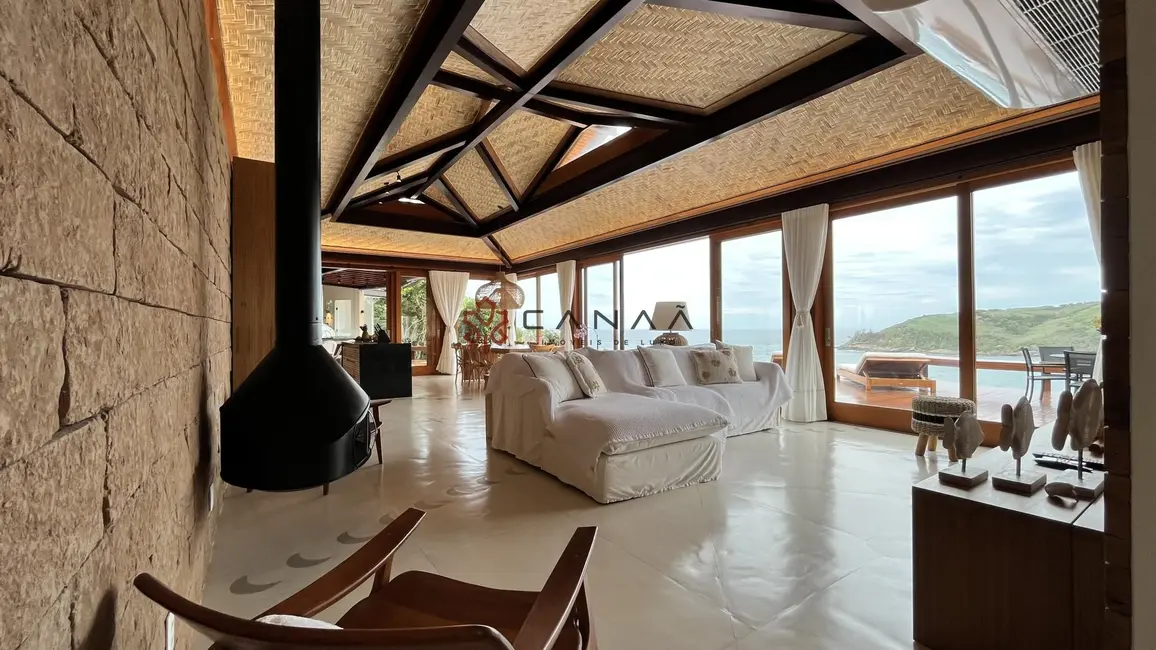 Foto 2 de Casa com 6 quartos à venda, 263m2 em Armacao Dos Buzios - RJ