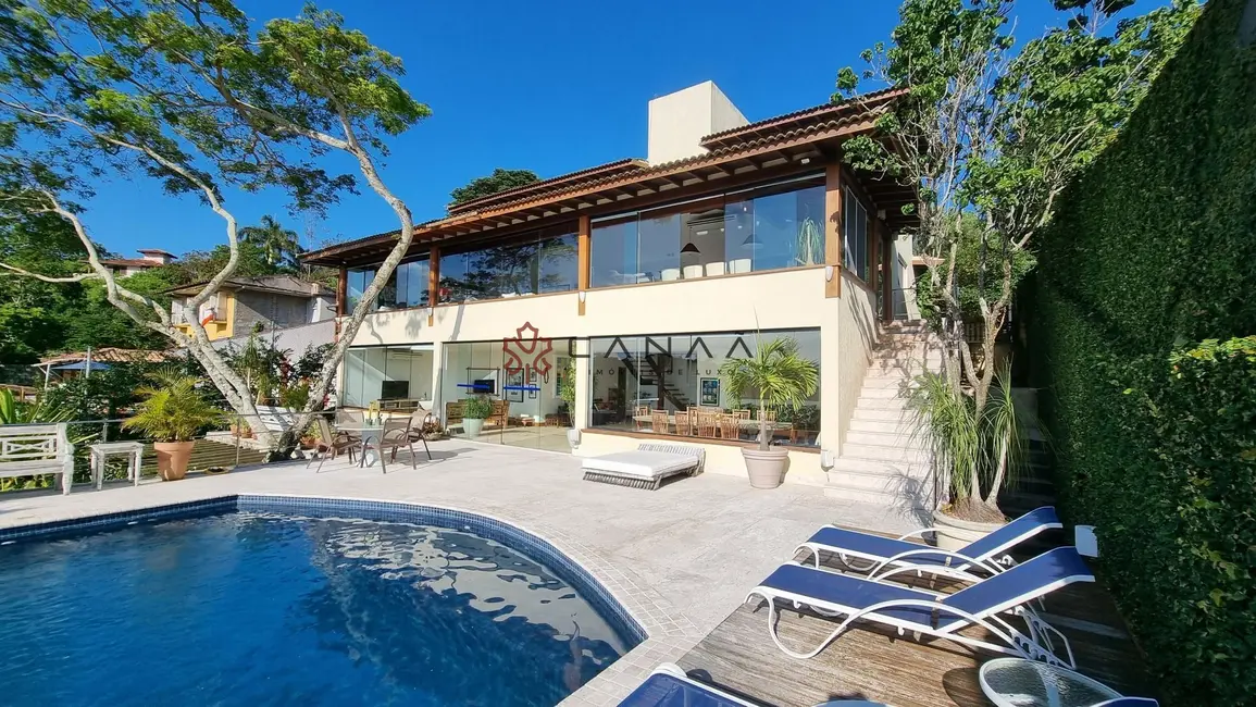 Foto 3 de Casa de Condomínio com 6 quartos à venda, 800m2 em Armacao Dos Buzios - RJ