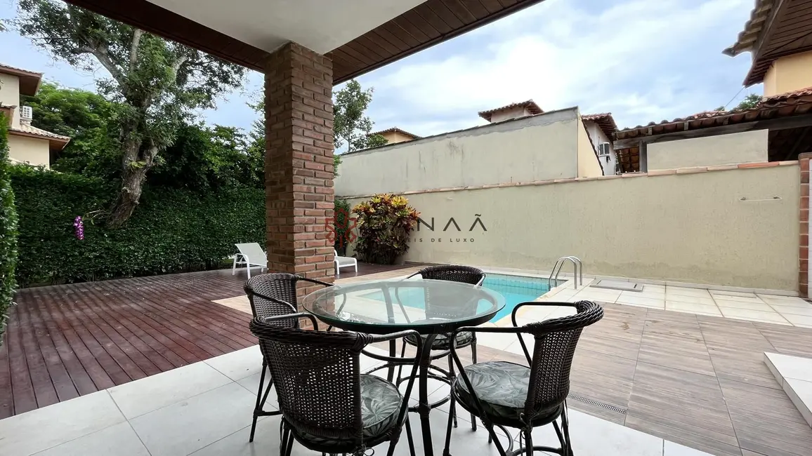 Foto 9 de Casa de Condomínio com 4 quartos à venda, 250m2 em Armacao Dos Buzios - RJ