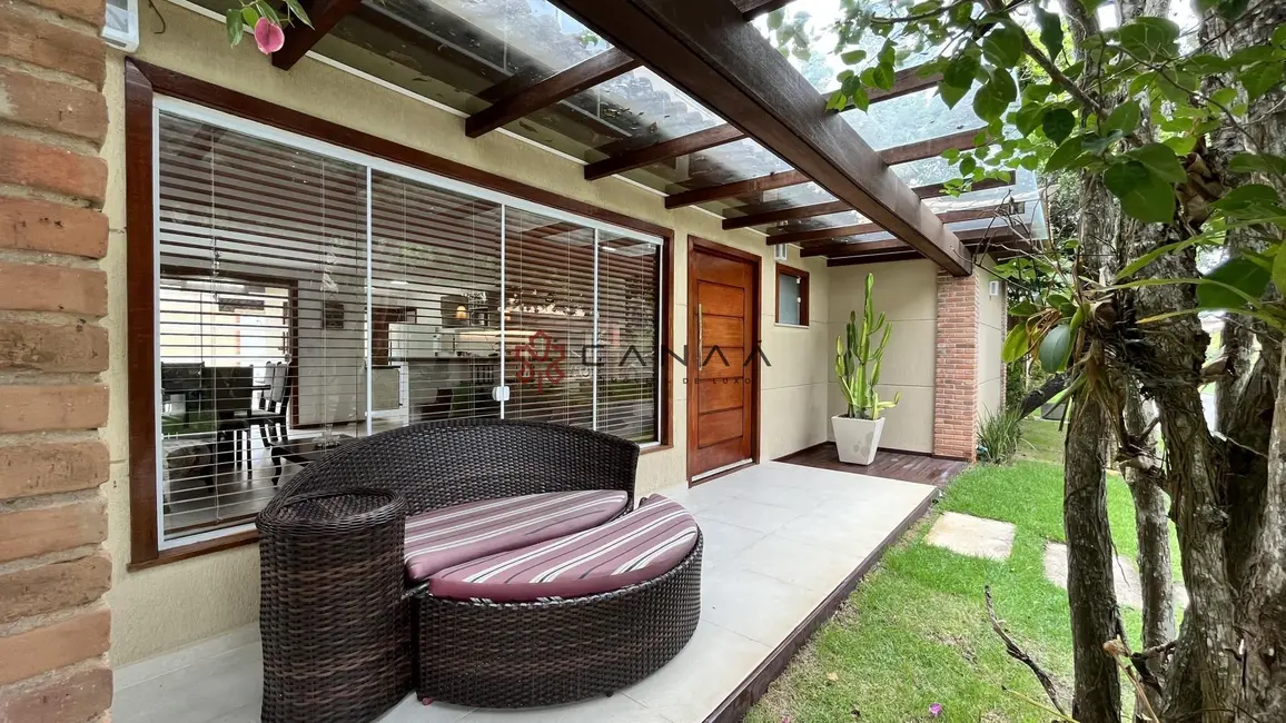 Foto 4 de Casa de Condomínio com 4 quartos à venda, 250m2 em Armacao Dos Buzios - RJ