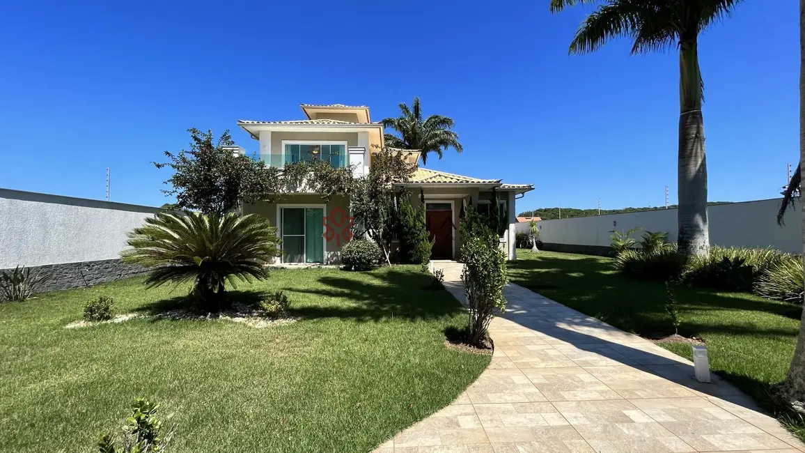 Foto 2 de Casa com 4 quartos à venda, 350m2 em Armacao Dos Buzios - RJ