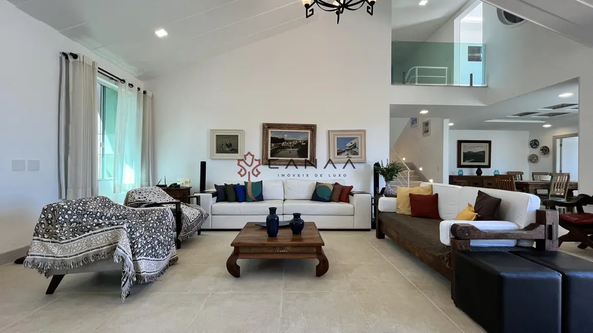 Foto 8 de Casa com 4 quartos à venda, 350m2 em Armacao Dos Buzios - RJ