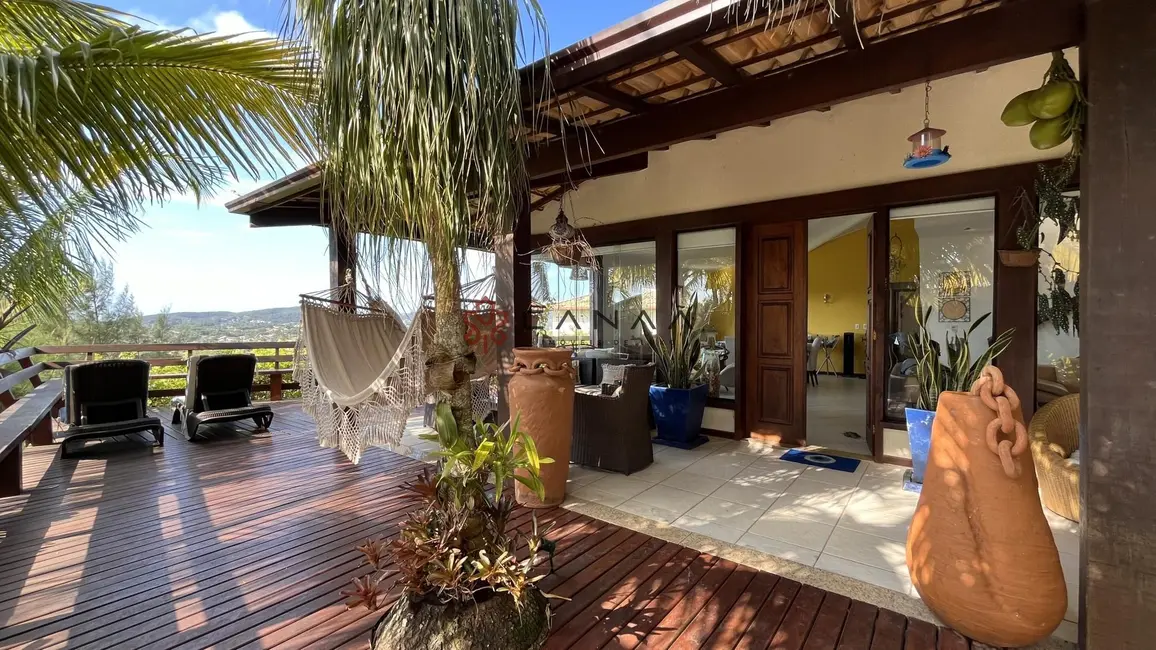 Foto 1 de Casa de Condomínio com 4 quartos à venda, 330m2 em Armacao Dos Buzios - RJ