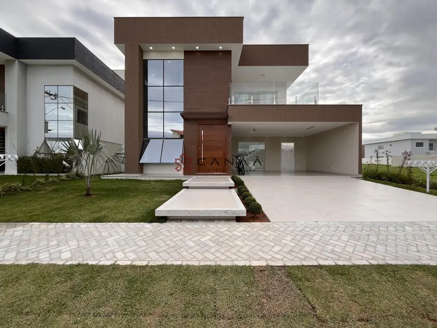 Casa de Condomínio com 4 quartos à venda, 400m2 em Ogiva, Cabo Frio - RJ - imagem 1 Foto 1 de Casa de Condomínio com 4 quartos à venda, 400m2 em Ogiva, Cabo Frio - RJ