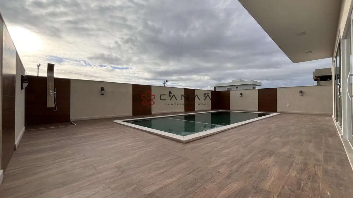 Casa de Condomínio com 4 quartos à venda, 400m2 em Ogiva, Cabo Frio - RJ - imagem 3 Foto 3 de Casa de Condomínio com 4 quartos à venda, 400m2 em Ogiva, Cabo Frio - RJ