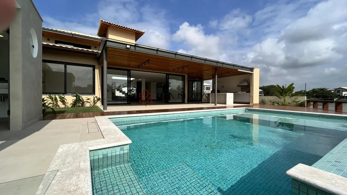 Foto 2 de Casa de Condomínio com 5 quartos à venda, 385m2 em Armacao Dos Buzios - RJ