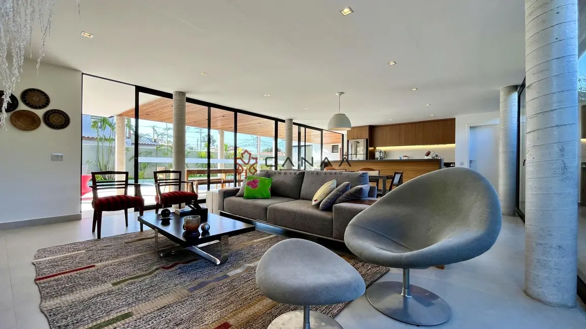 Foto 6 de Casa com 5 quartos à venda, 329m2 em Armacao Dos Buzios - RJ