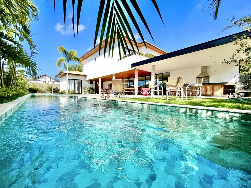 Foto 1 de Casa com 5 quartos à venda, 329m2 em Armacao Dos Buzios - RJ