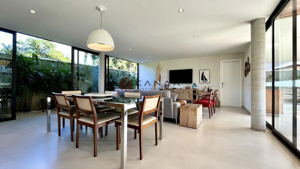 Foto 8 de Casa com 5 quartos à venda, 329m2 em Armacao Dos Buzios - RJ