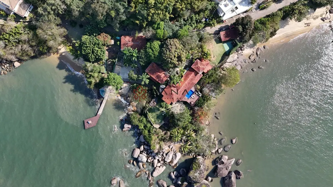 Casa de Condomínio com 7 quartos para alugar, 1100m2 em Mangaratiba - RJ - imagem 1 Foto 1 de Casa de Condomínio com 7 quartos para alugar, 1100m2 em Mangaratiba - RJ