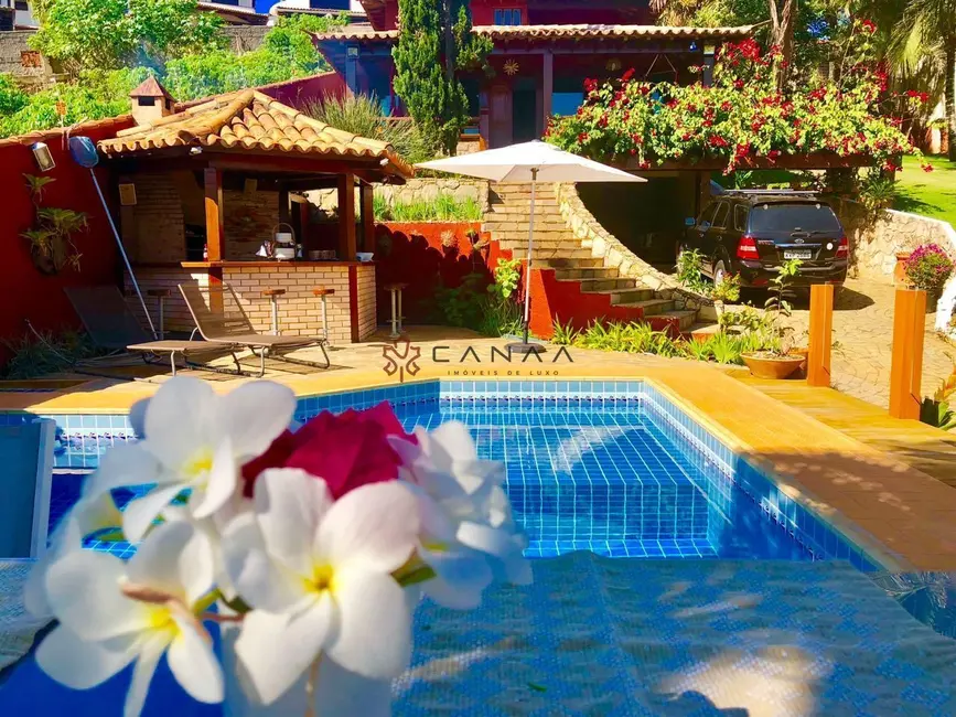 Foto 2 de Casa com 5 quartos à venda, 313m2 em Armacao Dos Buzios - RJ