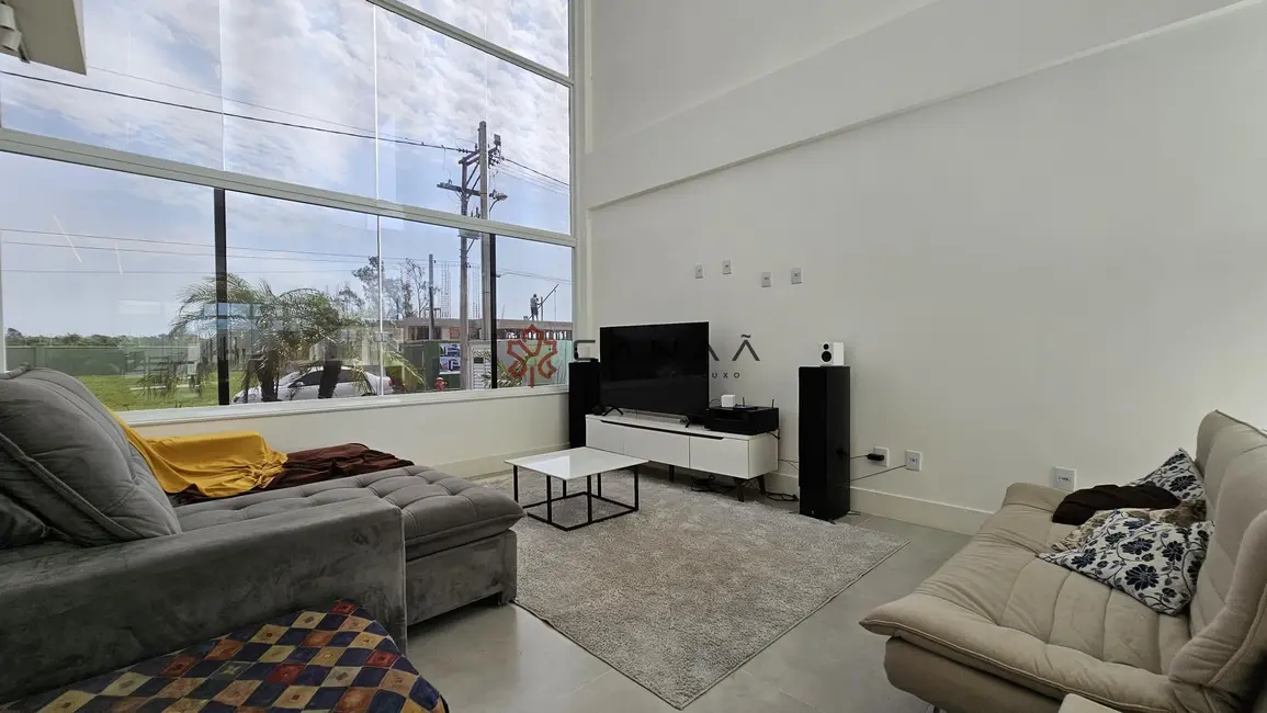 Foto 3 de Casa de Condomínio com 4 quartos à venda, 250m2 em Ogiva, Cabo Frio - RJ