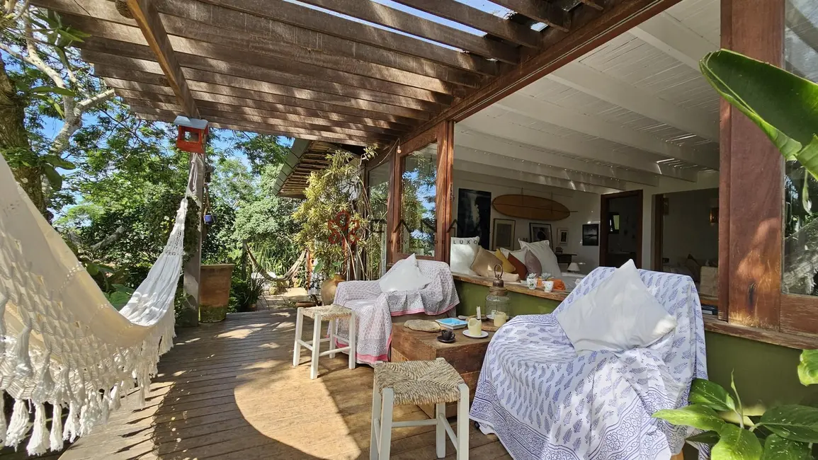 Foto 1 de Casa com 3 quartos à venda, 390m2 em Armacao Dos Buzios - RJ