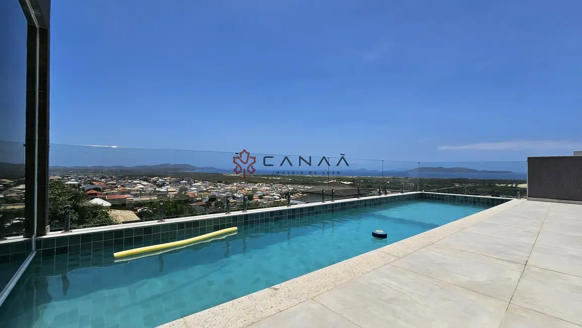 Foto 2 de Casa de Condomínio com 4 quartos à venda, 520m2 em Peró, Cabo Frio - RJ