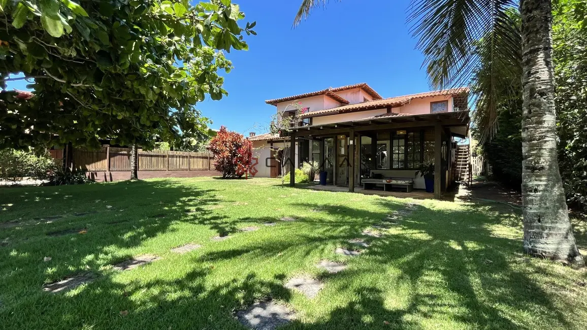 Foto 2 de Casa de Condomínio com 6 quartos à venda, 136m2 em Armacao Dos Buzios - RJ