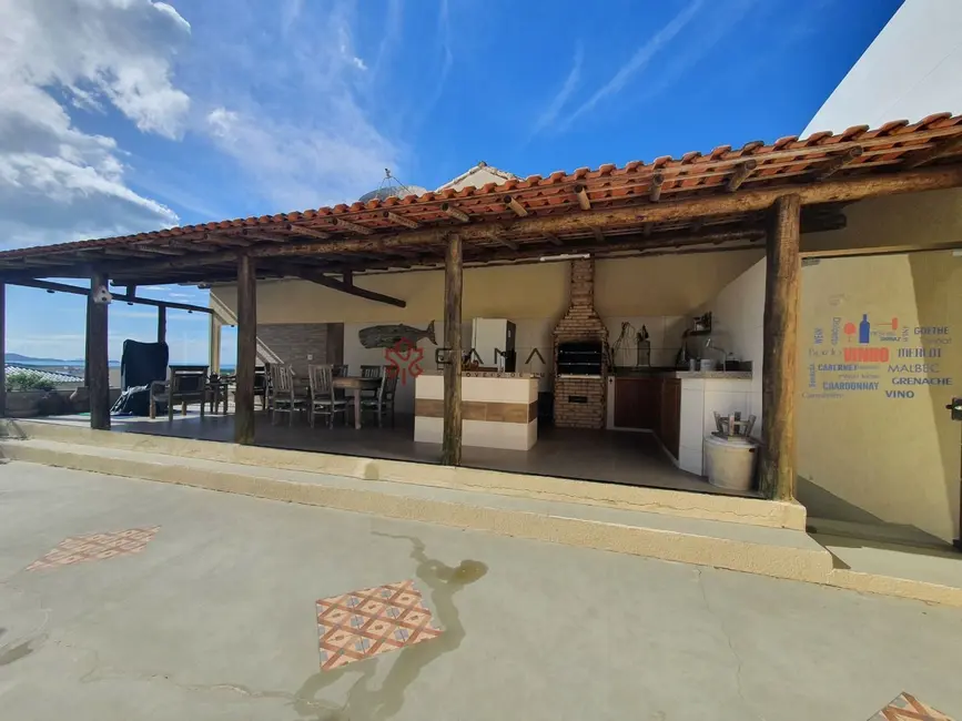 Foto 3 de Casa de Condomínio com 3 quartos à venda, 450m2 em Dunas do Peró, Cabo Frio - RJ