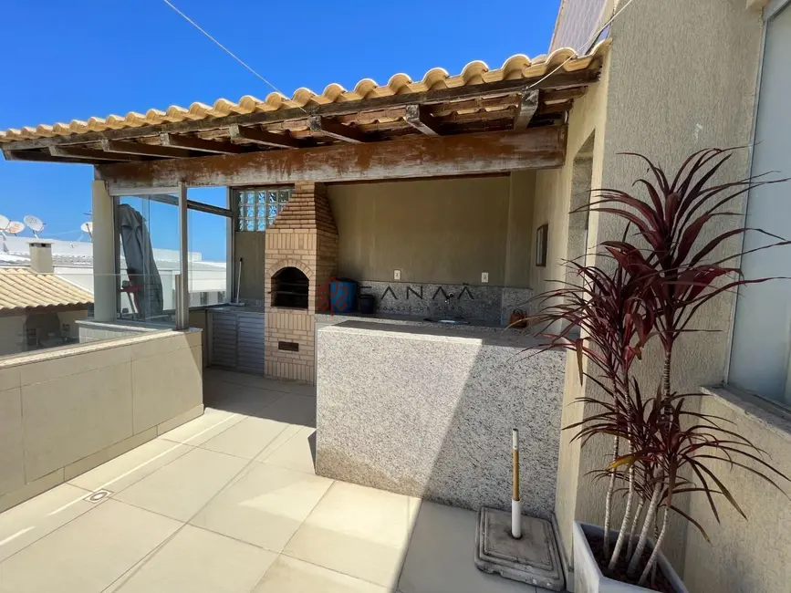 Foto 2 de Cobertura com 4 quartos à venda, 260m2 em Algodoal, Cabo Frio - RJ