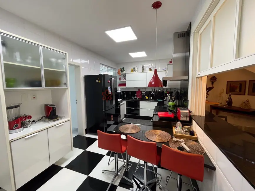 Cobertura com 4 quartos à venda, 270m2 em Algodoal, Cabo Frio - RJ - imagem 4 Foto 4 de Cobertura com 4 quartos à venda, 270m2 em Algodoal, Cabo Frio - RJ