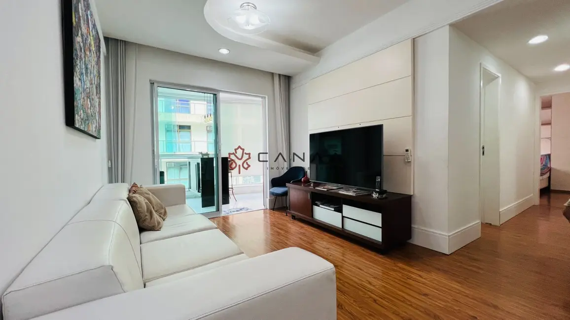 Apartamento com 3 quartos à venda, 120m2 em Centro, Cabo Frio - RJ - imagem 4 Foto 4 de Apartamento com 3 quartos à venda, 120m2 em Centro, Cabo Frio - RJ