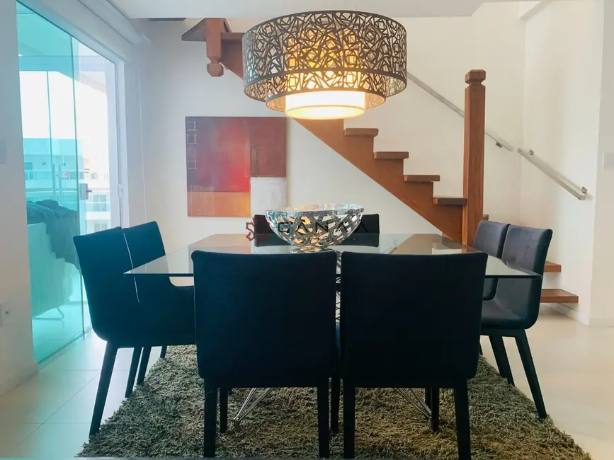 Cobertura com 4 quartos à venda, 214m2 em Centro, Cabo Frio - RJ - imagem 4 Foto 4 de Cobertura com 4 quartos à venda, 214m2 em Centro, Cabo Frio - RJ