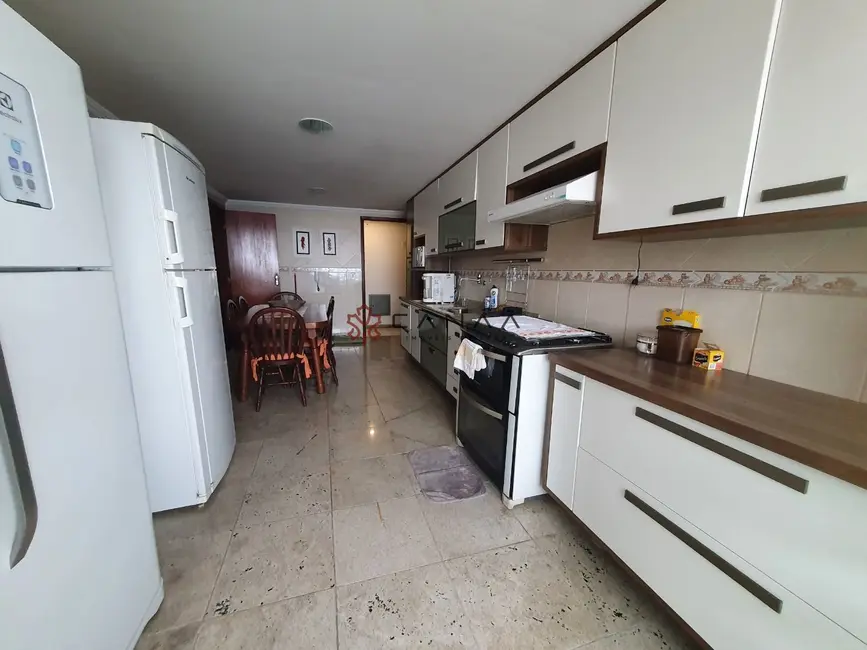 Cobertura com 4 quartos à venda, 170m2 em Itajuru, Cabo Frio - RJ - imagem 4 Foto 4 de Cobertura com 4 quartos à venda, 170m2 em Itajuru, Cabo Frio - RJ