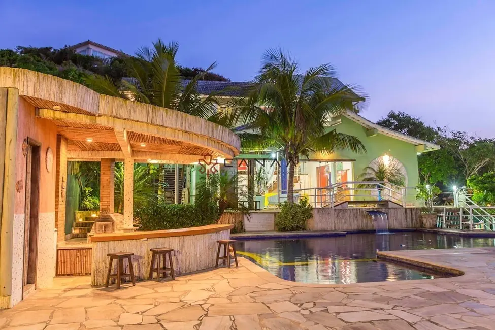 Foto 2 de Casa com 5 quartos à venda, 650m2 em Armacao Dos Buzios - RJ