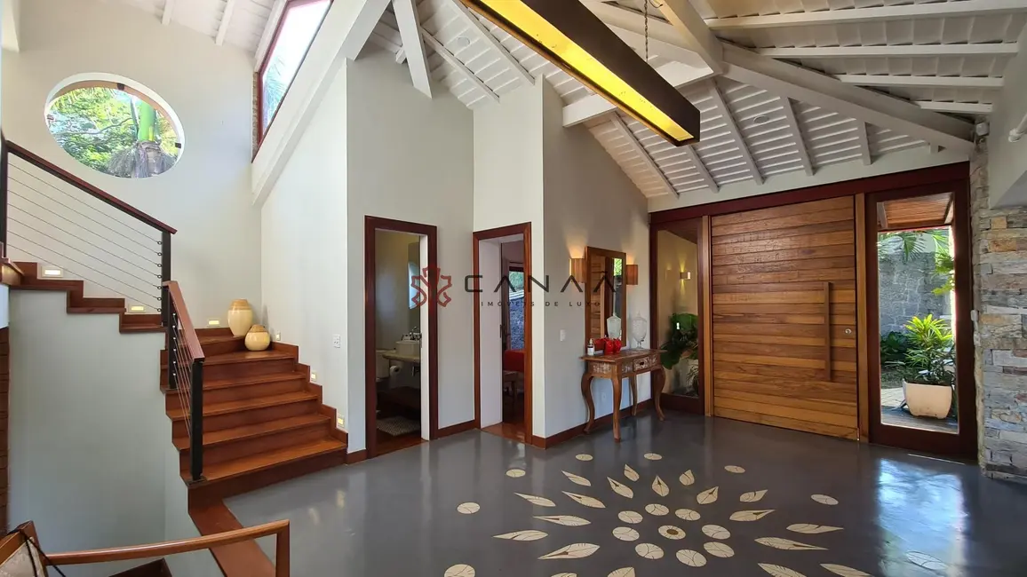 Foto 8 de Casa com 5 quartos à venda, 600m2 em Armacao Dos Buzios - RJ