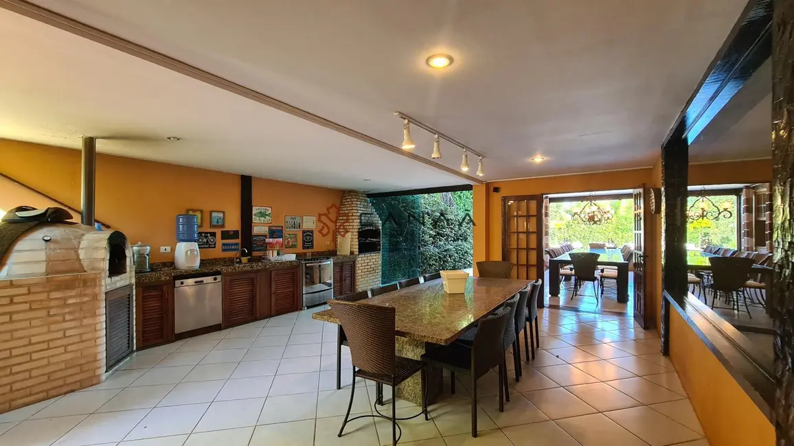 Foto 9 de Casa com 11 quartos à venda, 2000m2 em Armacao Dos Buzios - RJ