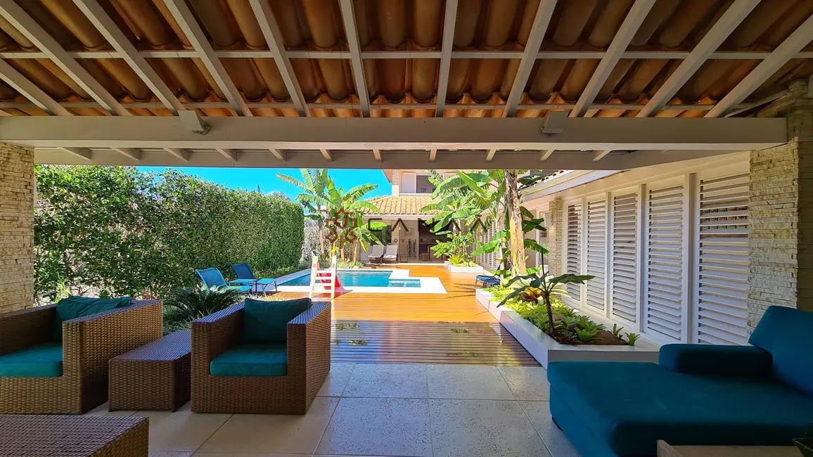 Foto 8 de Casa de Condomínio com 7 quartos à venda, 500m2 em Armacao Dos Buzios - RJ