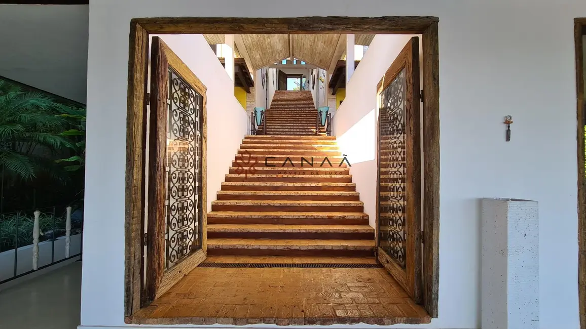 Foto 6 de Casa com 6 quartos à venda, 900m2 em Armacao Dos Buzios - RJ