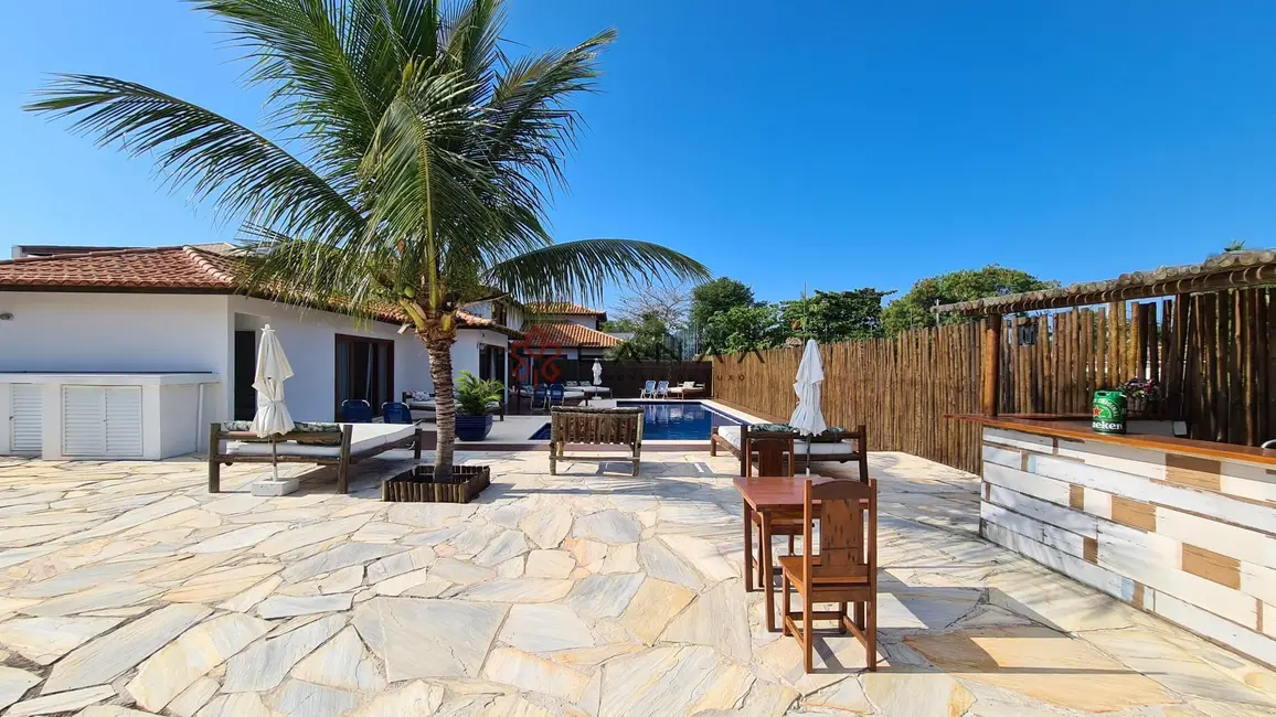 Foto 4 de Casa com 9 quartos à venda, 472m2 em Armacao Dos Buzios - RJ
