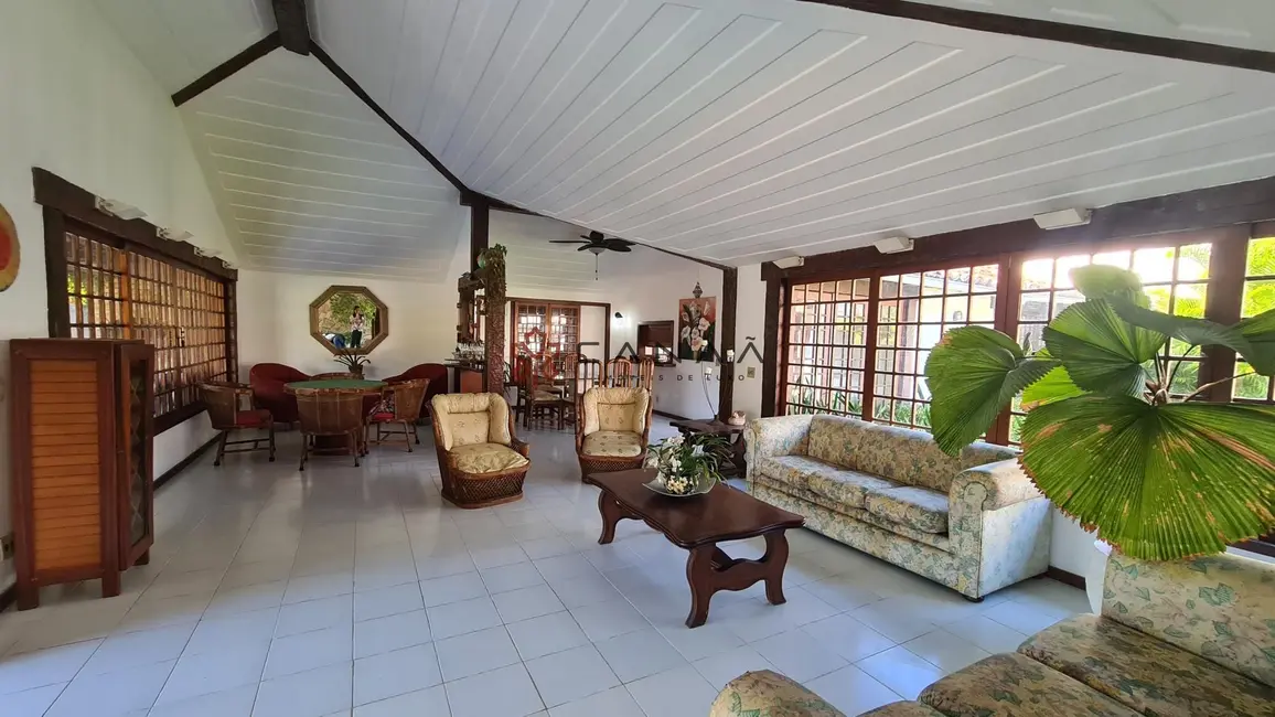 Foto 8 de Casa de Condomínio com 4 quartos à venda, 350m2 em Armacao Dos Buzios - RJ