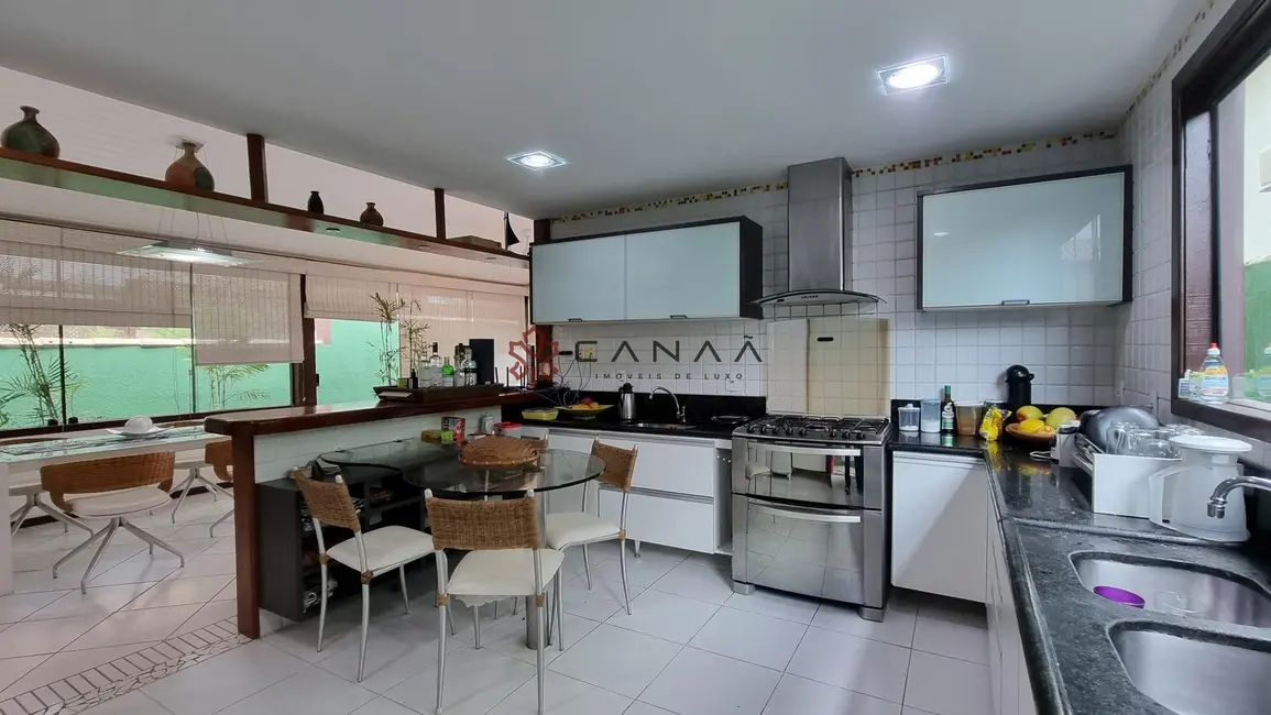 Foto 8 de Casa de Condomínio com 5 quartos à venda, 300m2 em Armacao Dos Buzios - RJ