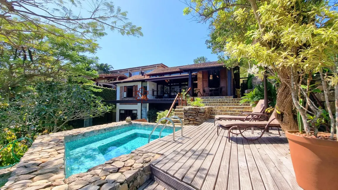 Foto 1 de Casa com 9 quartos à venda, 435m2 em Armacao Dos Buzios - RJ