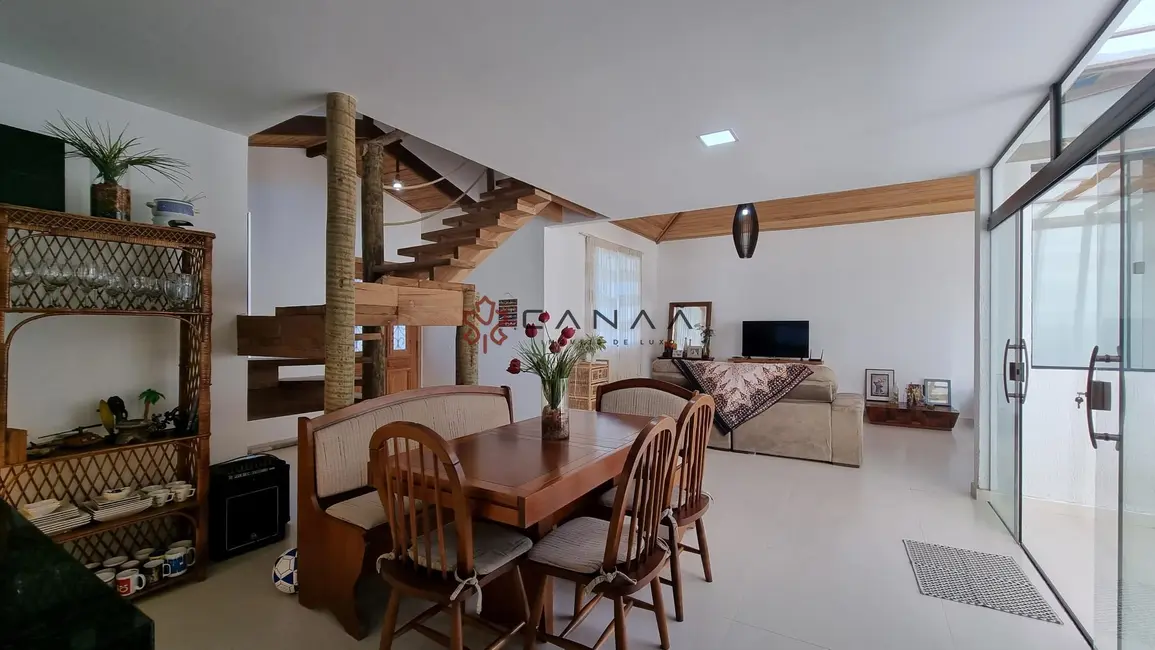 Foto 4 de Casa de Condomínio com 3 quartos à venda, 188m2 em Armacao Dos Buzios - RJ